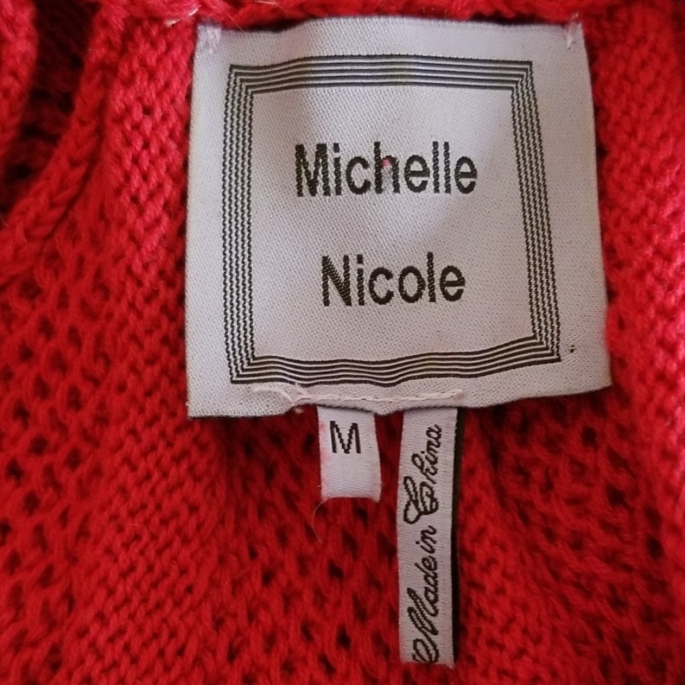 Michelle Nicole Red Scalloped Short Sleeve Sweater - Picture 2 of 8
